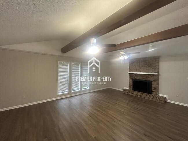 Building Photo - 7376 Hollorn Ln