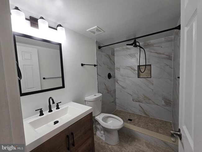 Building Photo - 5401 Riba Ct