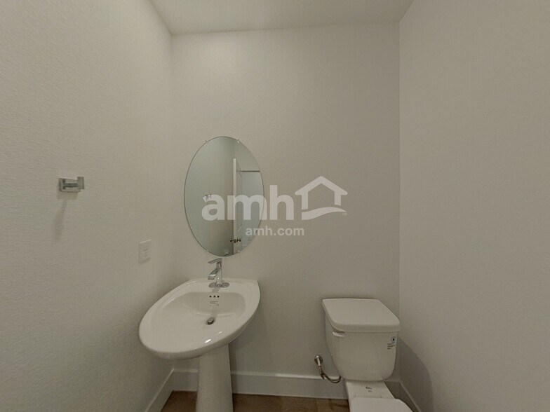 Building Photo - 5812 Fly Fisher St