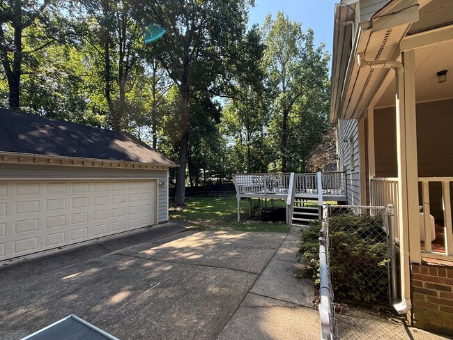 Building Photo - Well Maintained 3 Bedroom with Large Back Deck & Detached Garage!