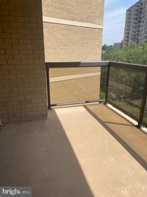 Building Photo - 309 Yoakum Pkwy