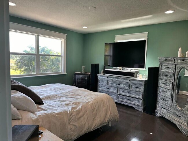 Building Photo - 4332 145th Ave N