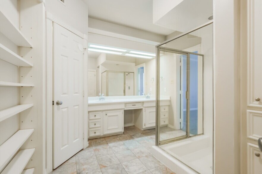 Building Photo - 3407 El James Dr