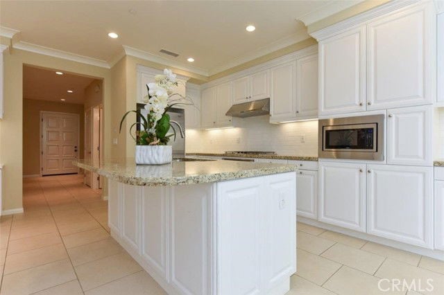 Building Photo - 107 Bianco