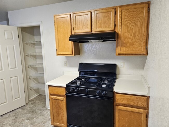 Building Photo - 813 Gemstone Ave