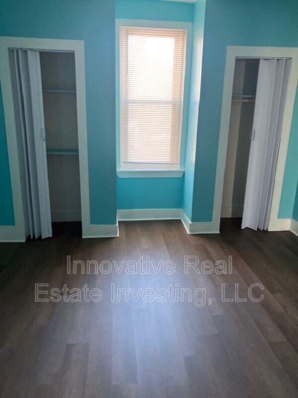 Building Photo - 6115 Lansdowne Ave