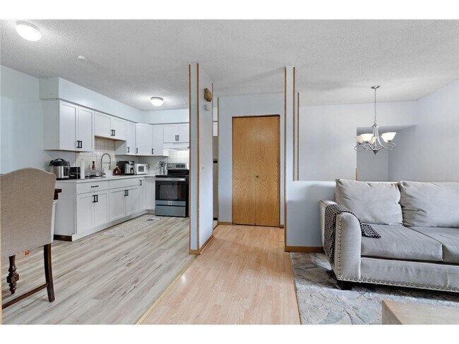 Building Photo - 4421 Cinnamon Ridge Cir