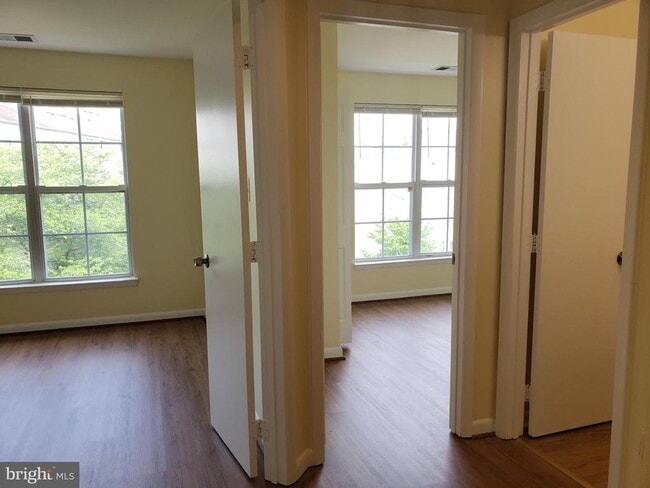 Building Photo - 18022 Royal Bonnet Cir