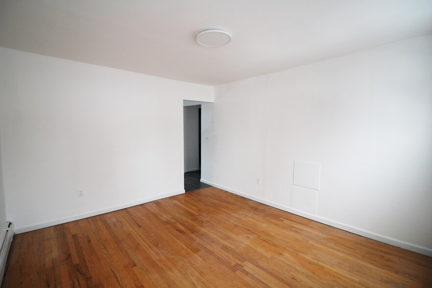 Building Photo - 51 High St