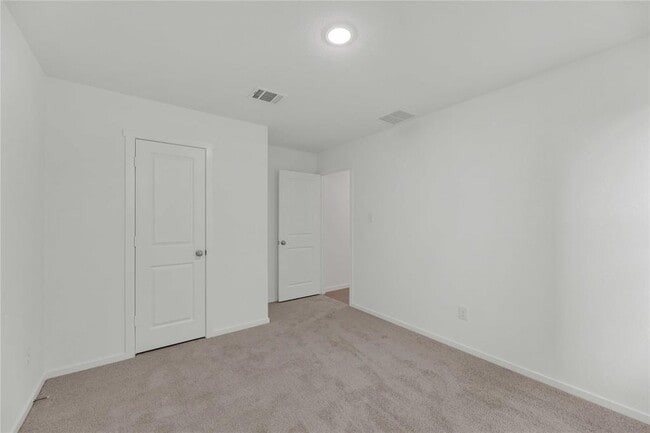 Building Photo - 263 Ottawa Way