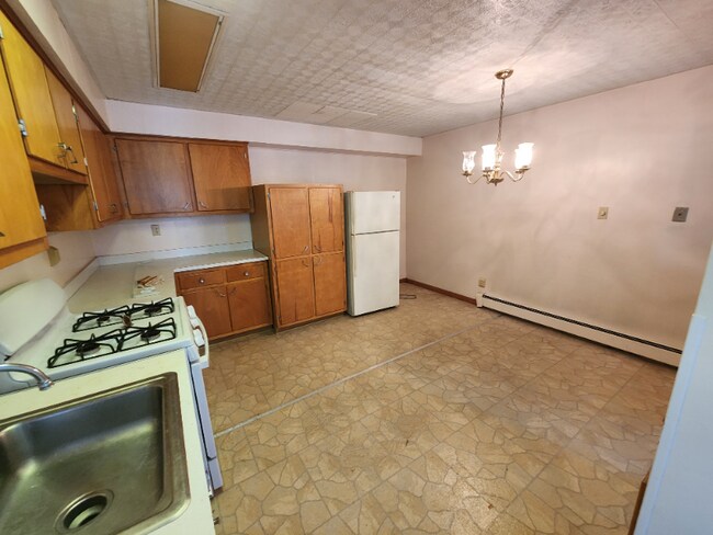 Building Photo - 205 Indiana Rd