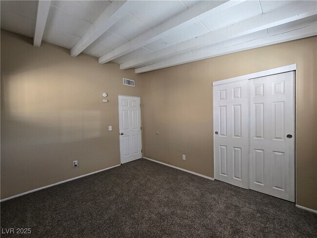 Building Photo - 713 N 18th St