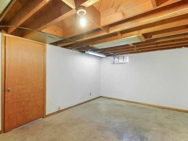 Building Photo - 4 Bedroom Cape Cod with Large Partially Fenced Yard