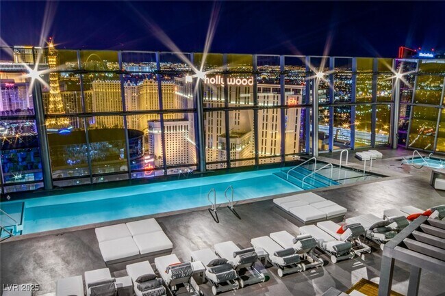 Building Photo - 3726 S Las Vegas Blvd