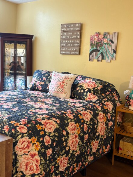 Building Photo - 754 Greenfield Ln