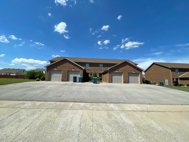 Building Photo - Perfect Condo Home For Lease