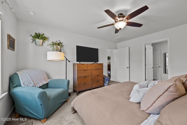 Building Photo - 387 High Ridge Ct