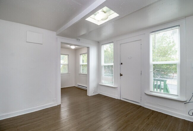 Building Photo - 14402 56th Ave S