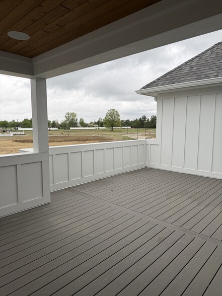 Building Photo - 7099 Celebration Way