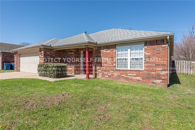 Building Photo - 3806 SW Hansom Loop