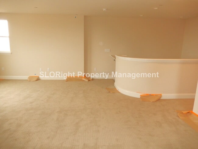 Building Photo - AVAILABLE NOVEMBER - Gorgeous Home in Trilogy Monarch Dunes - 2 Bedroom / 2.5 Bathroom