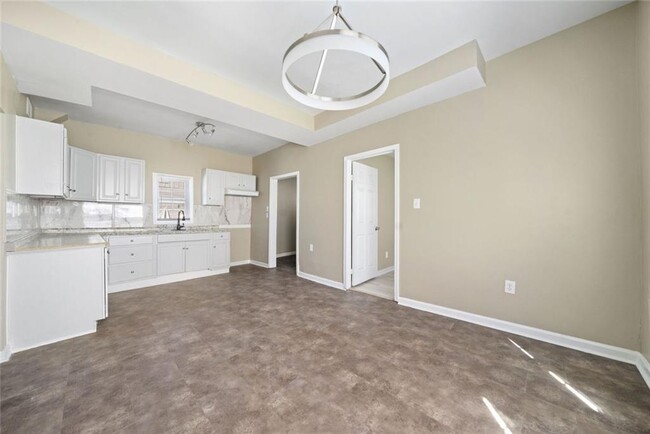 Building Photo - 92 Ormond St SE