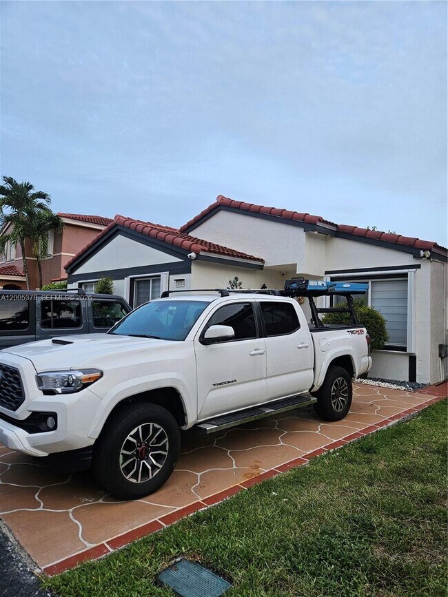 Building Photo - 16314 SW 97th St