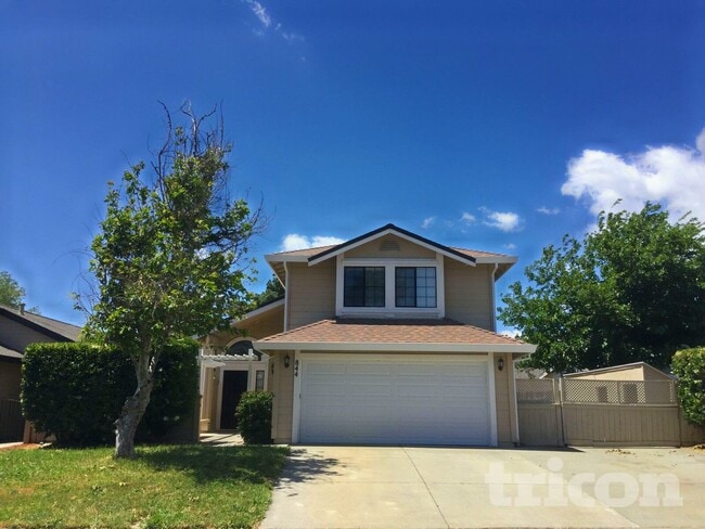 Building Photo - 844 Sage Dr