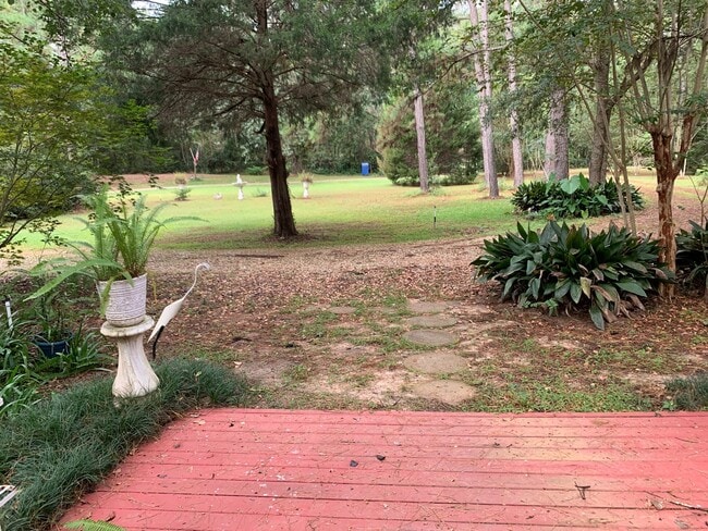 Building Photo - Furnished spacious 3/2.5 home. Corporate a...