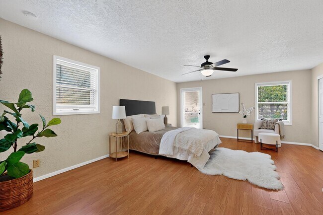 Building Photo - 3503 Berkeley Pl NE