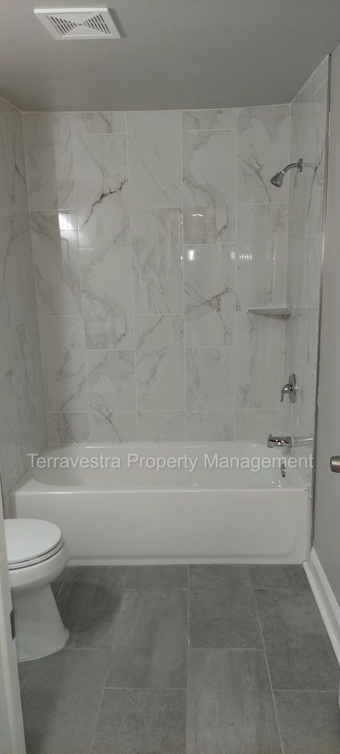 Building Photo - 314-316 S 4th St