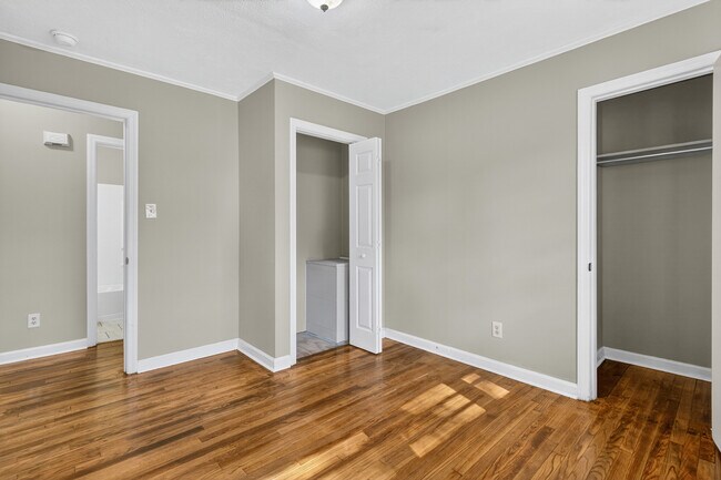 Building Photo - 1311 Beaufort St