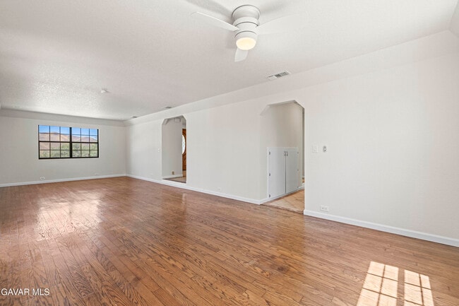 Building Photo - 13620 Pales Rd