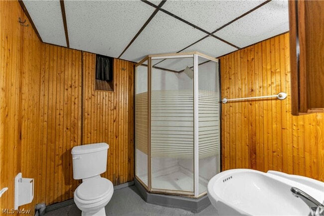 Building Photo - 12004 Mortimer Ave