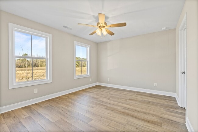 Building Photo - 213 Black Swann Rd