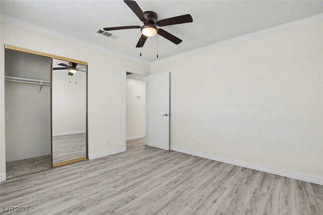 Building Photo - 313 Fox Cir