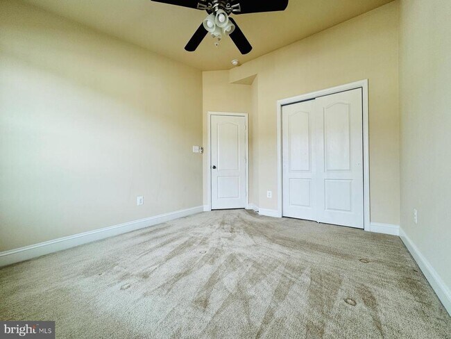 Building Photo - 12406 Carriage Park Pl