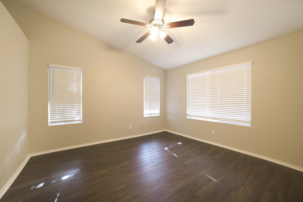 Building Photo - 8556 W Ocotillo Rd