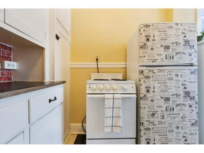 Building Photo - 20 NW 16th Ave