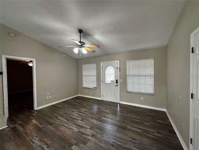 Building Photo - 44 Teak Course