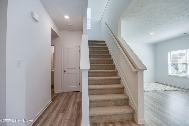 Building Photo - 17010 Meander Way