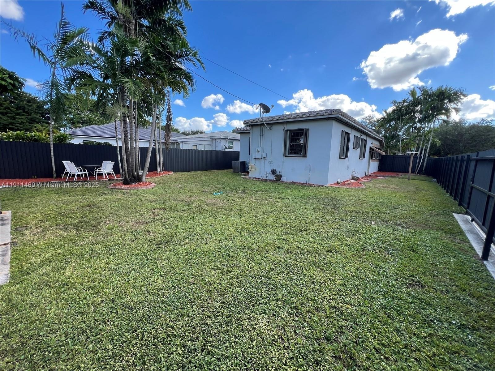 Building Photo - 189 Glendale Dr