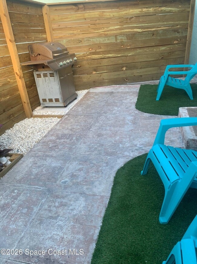 Building Photo - 365 N Orlando Ave