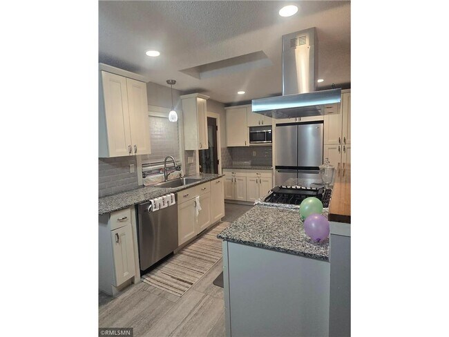 Building Photo - 1436 Selby Ave