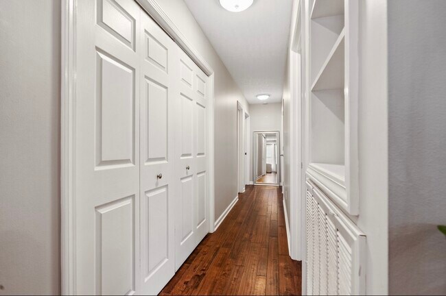 Building Photo - 125 Foxrun