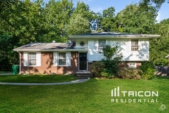 Building Photo - 4200 Gladstone Ln