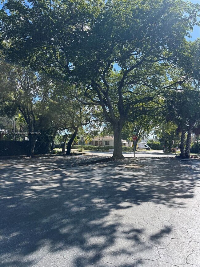 Building Photo - 1701 Washington St