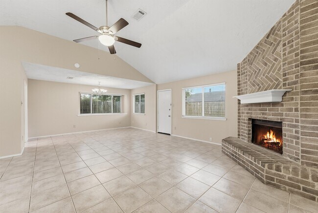 Building Photo - 7226 Thicket Trail Dr
