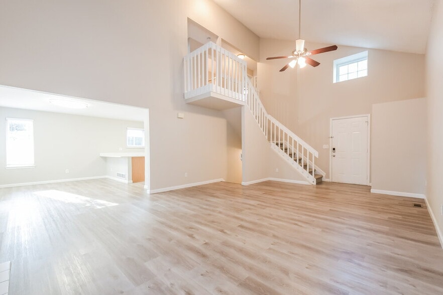 Building Photo - 5350 W 116th Ave