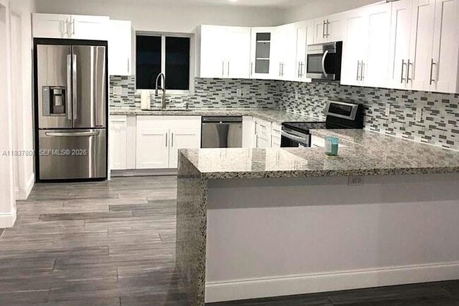 Building Photo - 6634 SW 76th Terrace